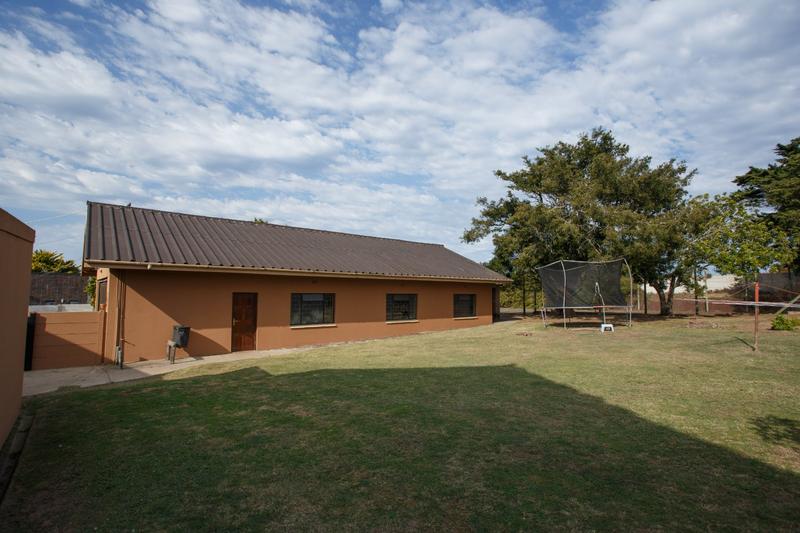 5 Bedroom Property for Sale in Mossel Bay Central Western Cape